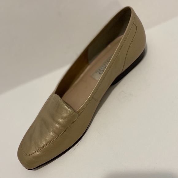 Enzo Angiolini Gold Genuine Leather Loafer Size 9M - Picture 8 of 15